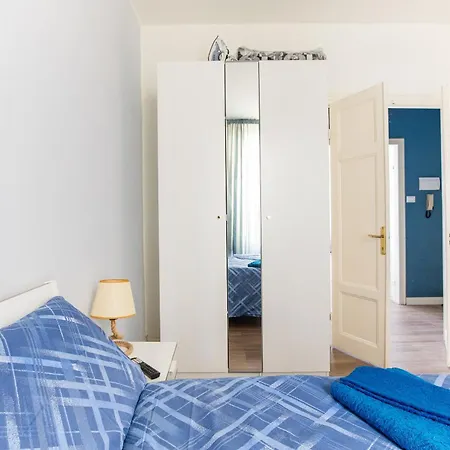 The Blue House, Terre Marine *