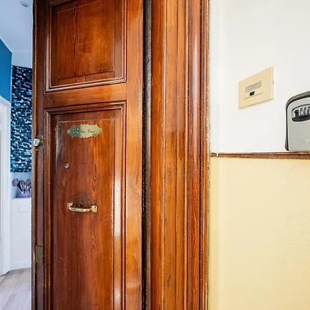 The Blue House * La Spezia